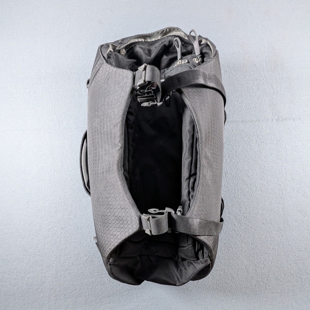 Osprey Porter 46 Travel Backpack Unisex Black 46L Carry On Luggage Bag
